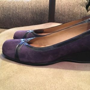 SoftSpots purple wedge Sz 6